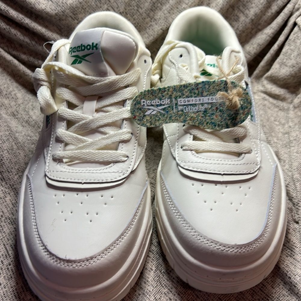 Men’s Reebok sneakers - Picture 6 of 7